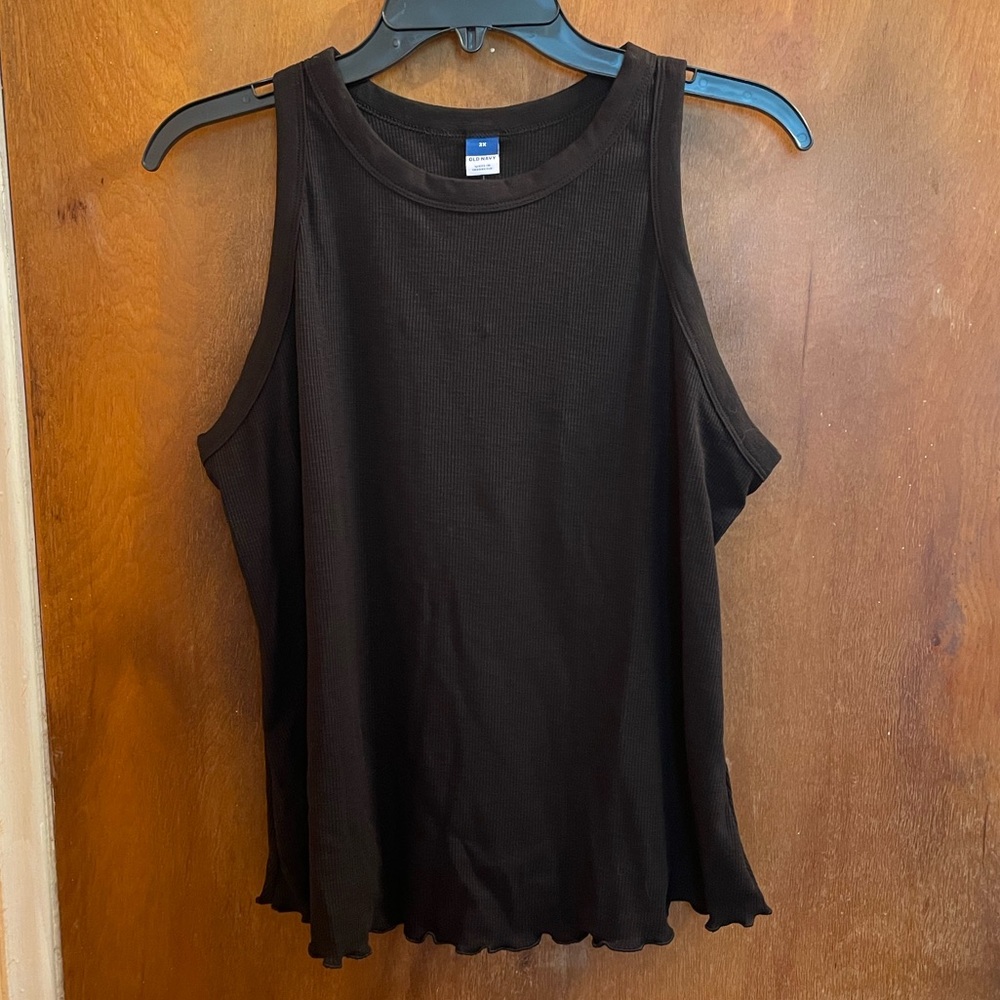 Old navy lettuce hem tank